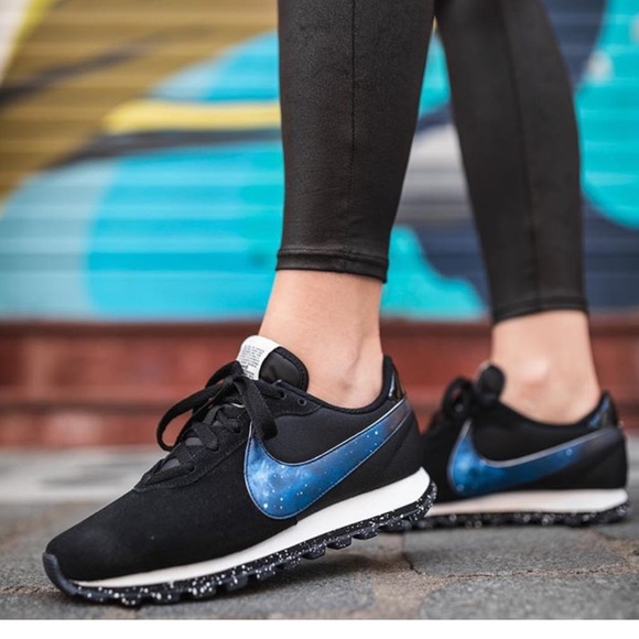 nike women's pre love ox